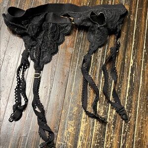 Chic Black Lace Garter Belt